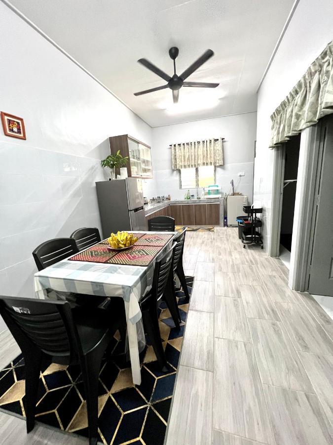 Teratai Homestay 3 Batu Buruk Kuala Terengganu Luaran gambar